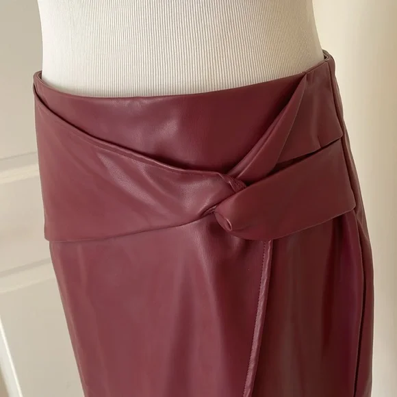 Kate Kason Burgundy Faux Leather Pencil Skirt M medium - Picture 3 of 7